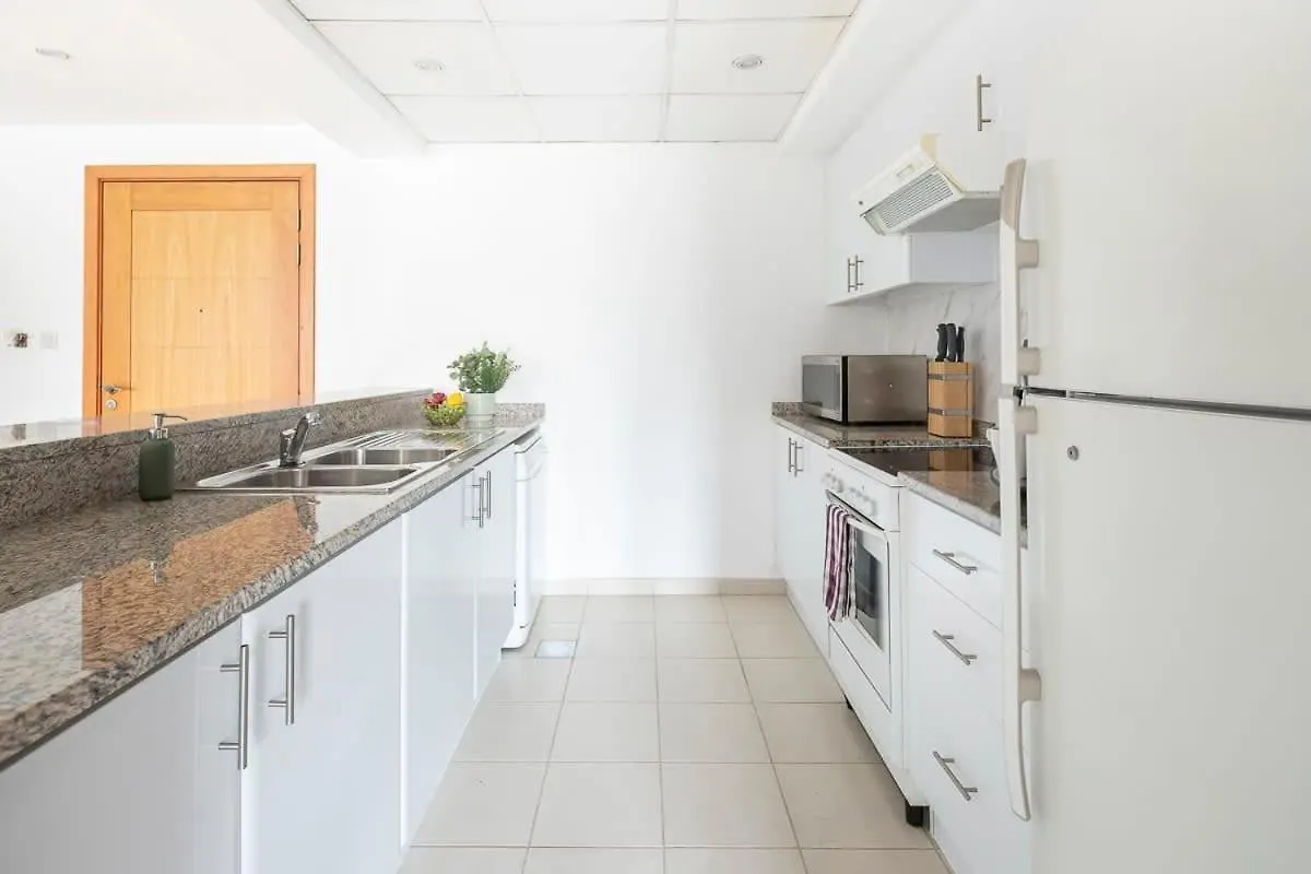 Frank Porter - Al Samar Dubaj Apartament